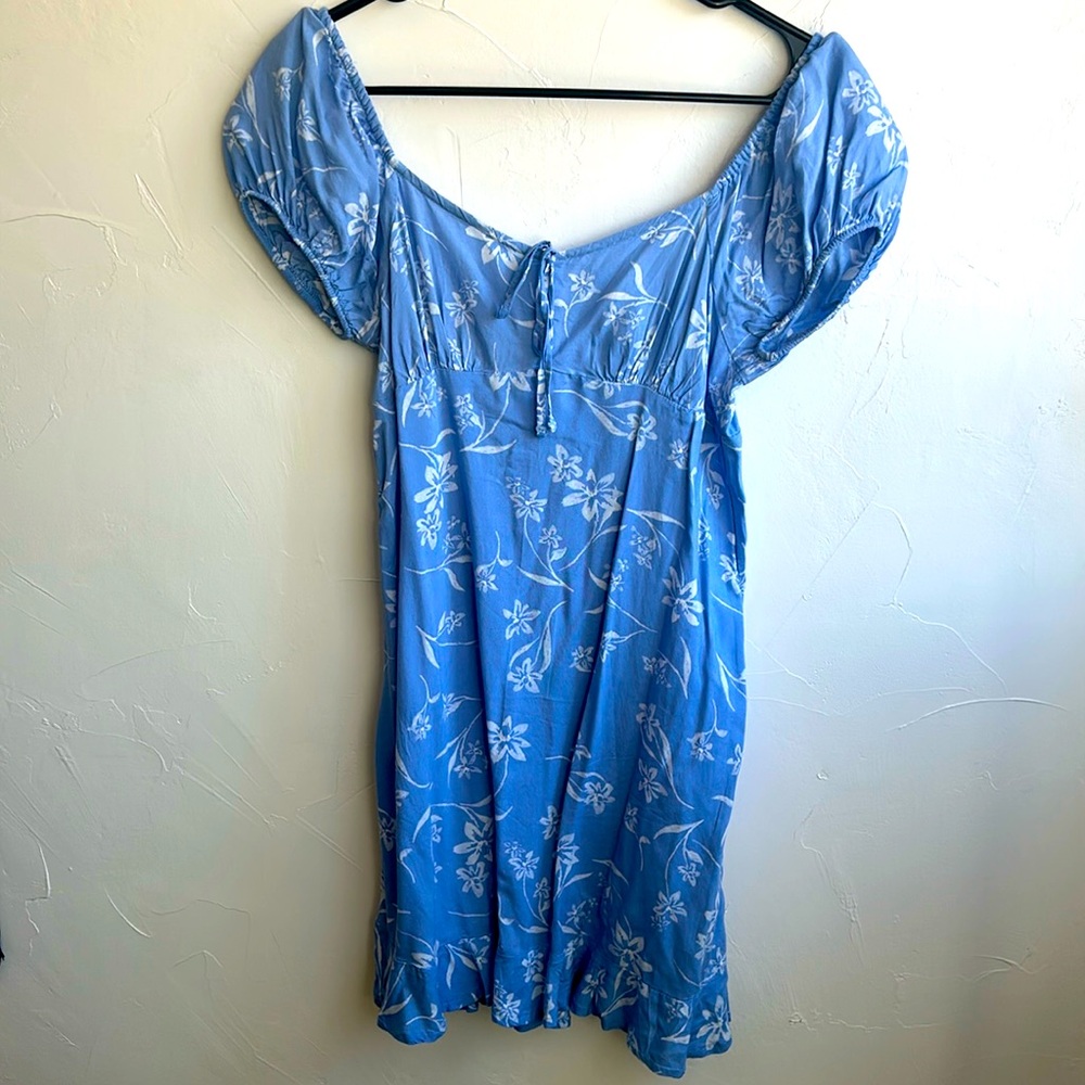 Blue floral print light summer dress